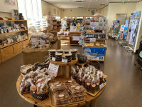 いらぶ大橋 海の駅 お土産品店(1F)