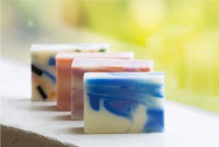 ボタニカルハンドメイド洗顔石鹸