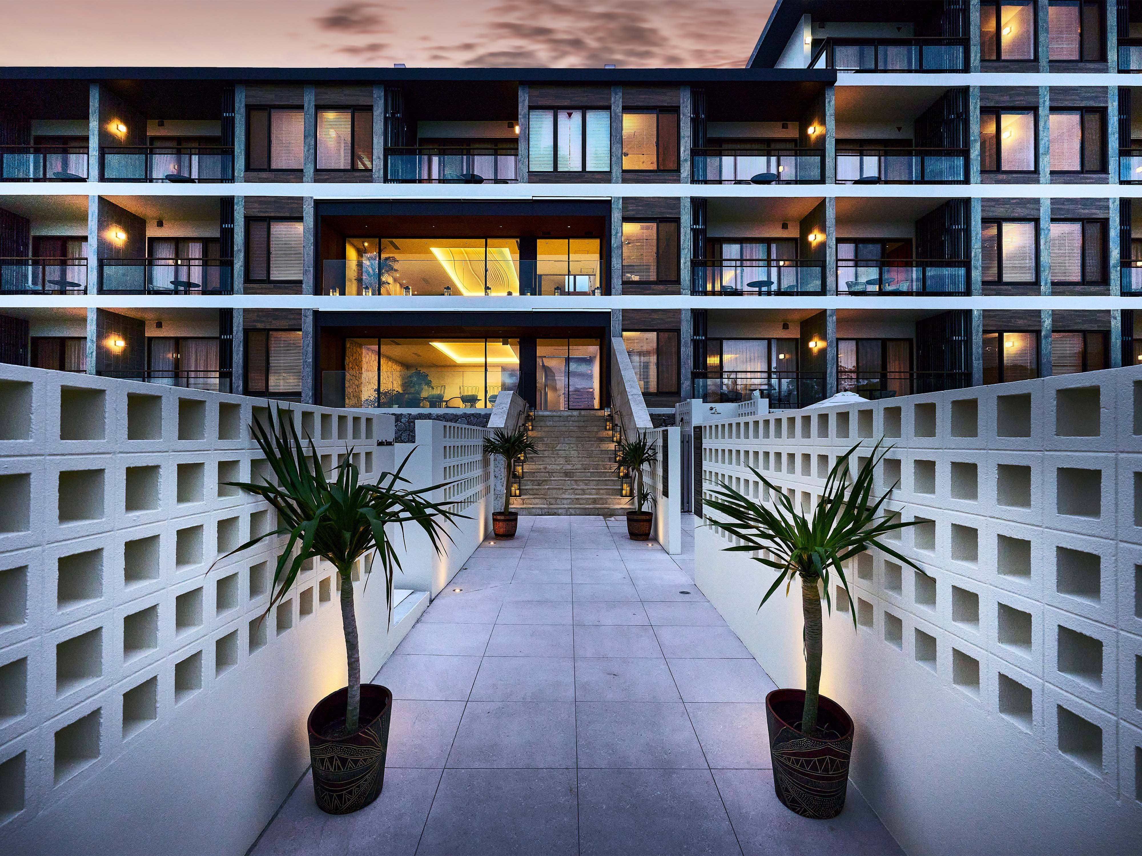 BATON SUITE 沖縄古宇利島