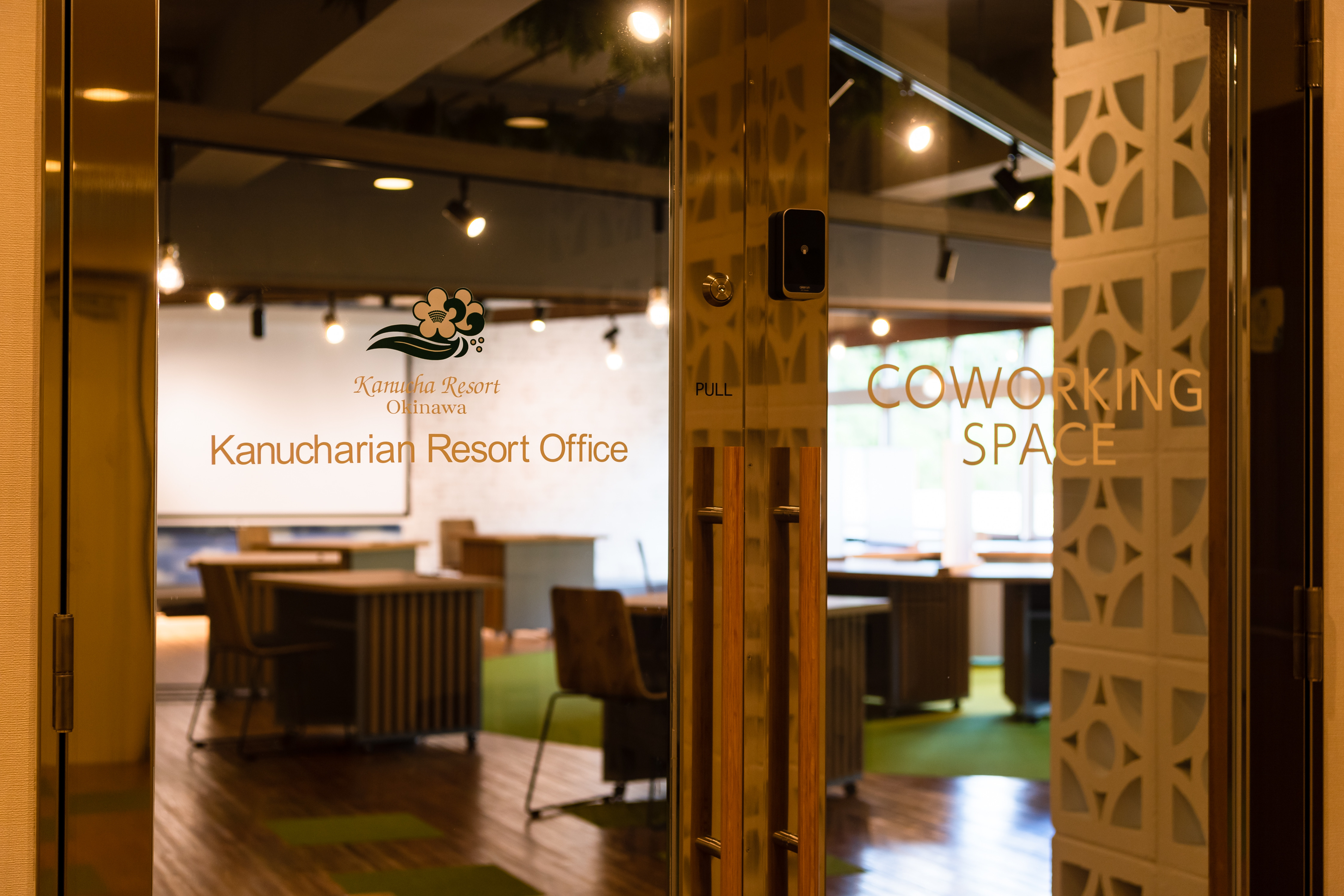 カヌチャリアンリゾートオフィス