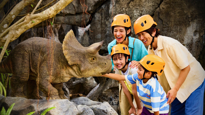 FINDING DINOSAURS ファインディング ダイナソーズ