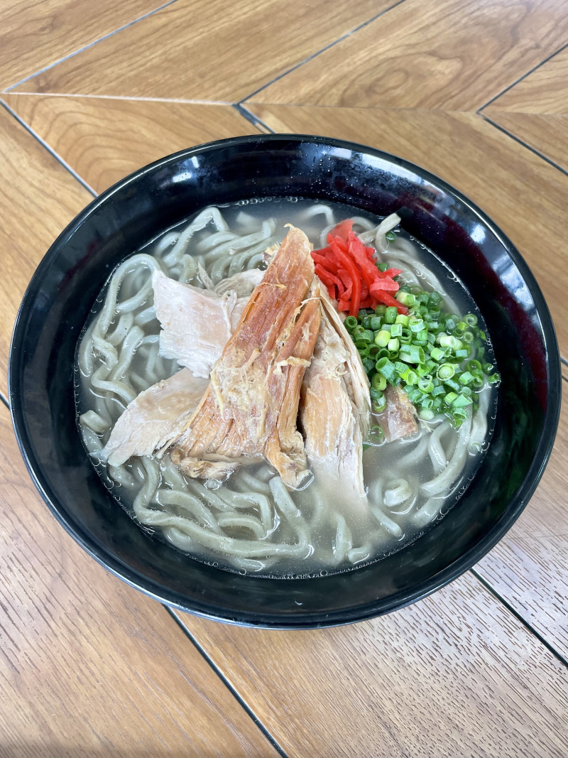豚の丸焼き沖縄そば