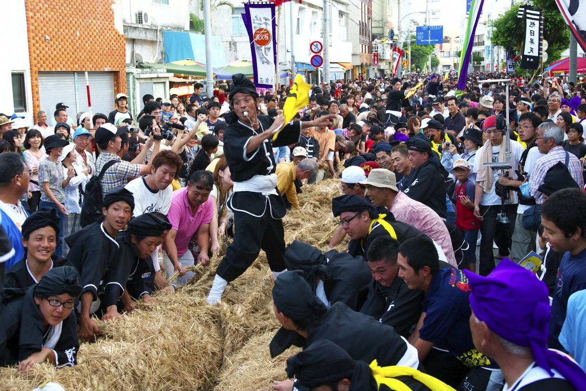 伝統文化と慣習 | 沖縄をテーマで知る | 沖縄観光情報WEBサイト