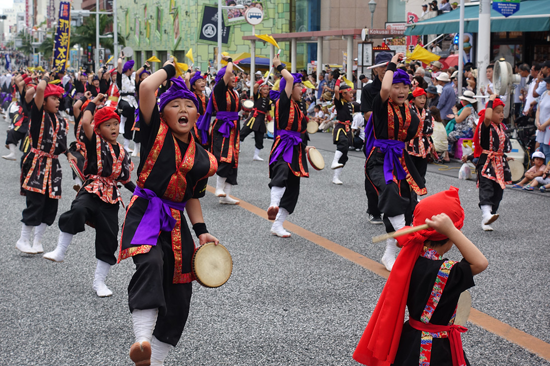 沖縄の伝統芸能 エイサー | 沖縄観光情報WEBサイト おきなわ物語