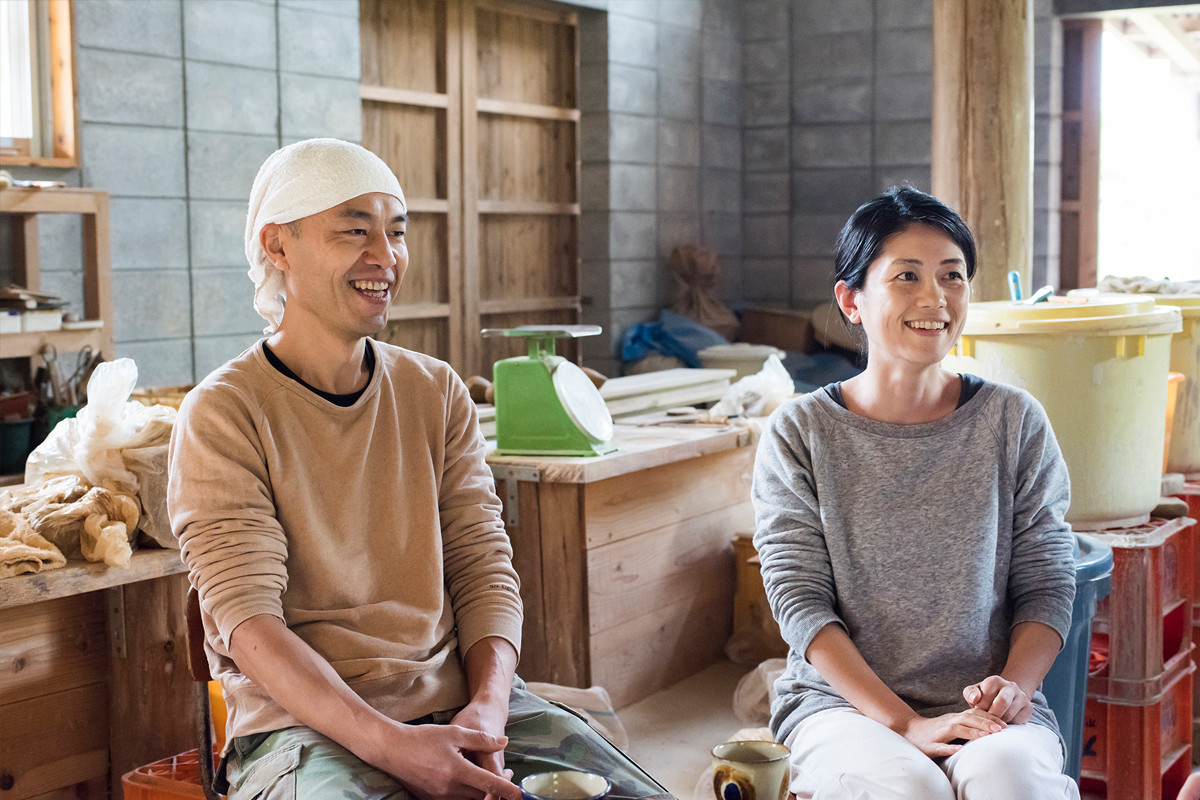 陶芸家へのインタビュー | 「やちむん」とは | 沖縄観光情報WEBサイト