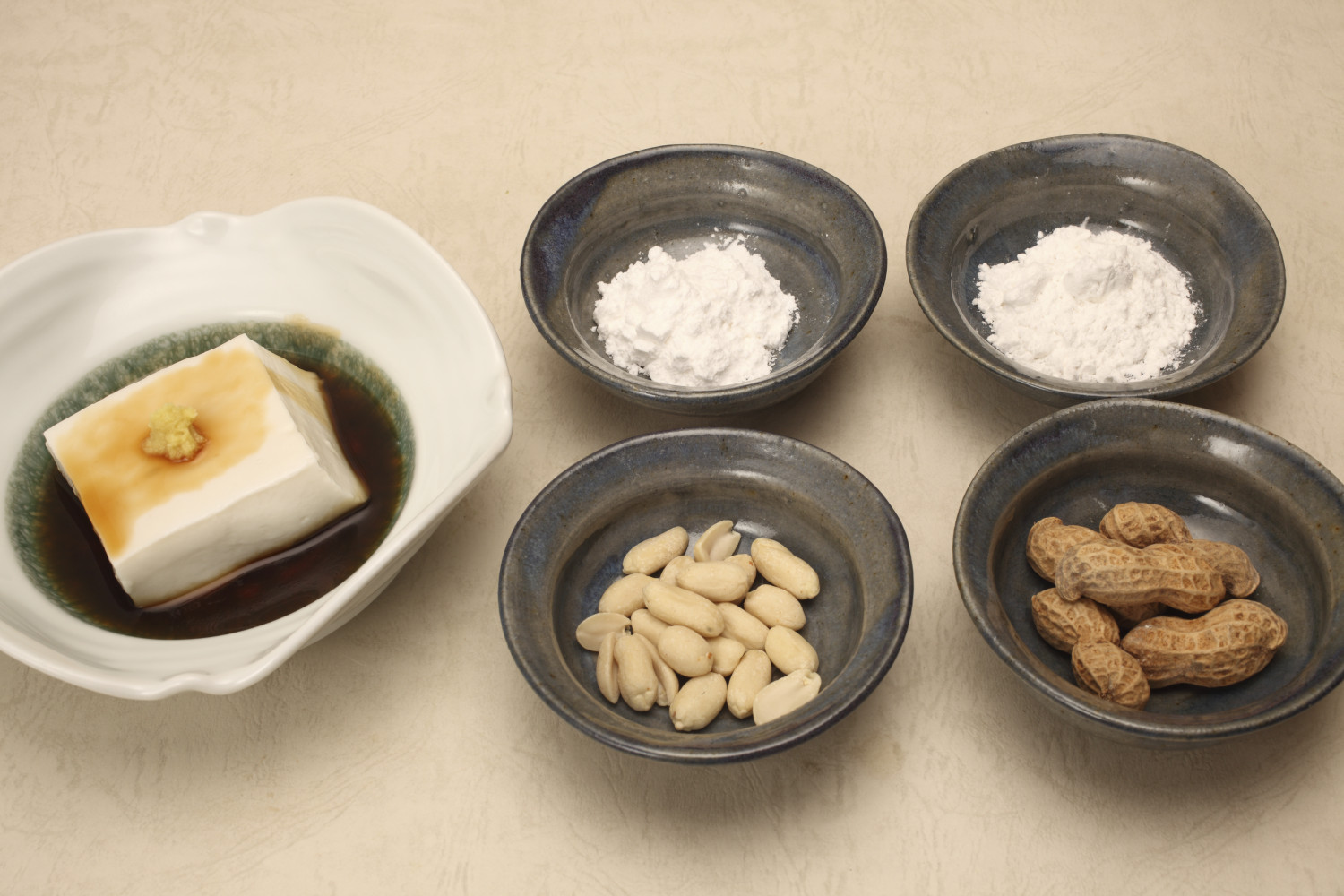 ジーマーミ豆腐とその材料