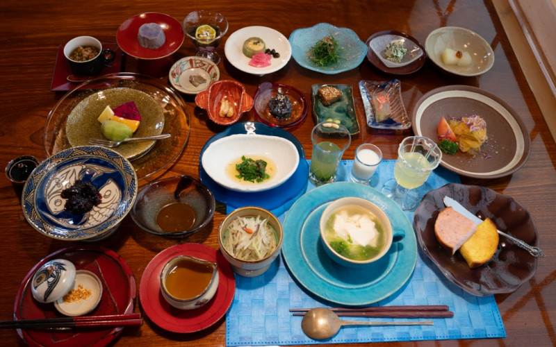 沖縄の伝統食文化にこだわった朝食