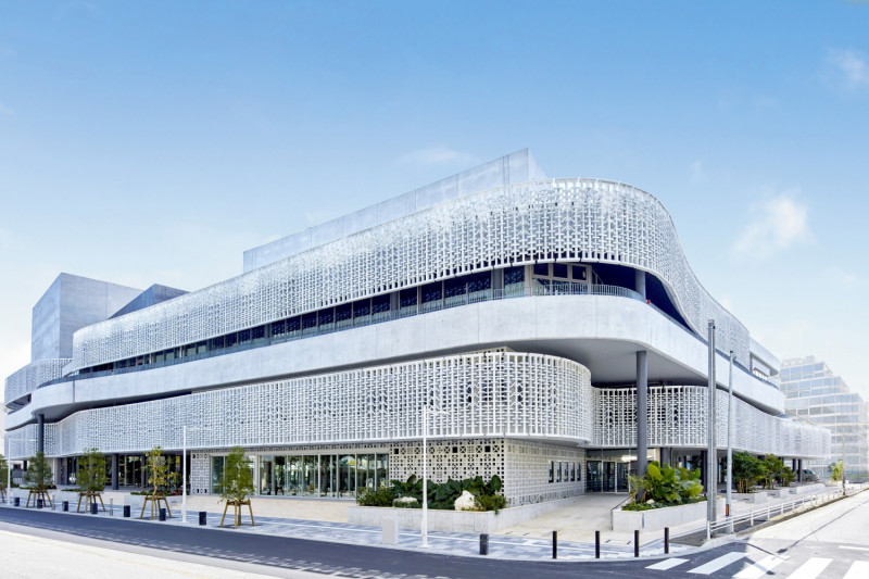 那覇文化芸術劇場なはーと