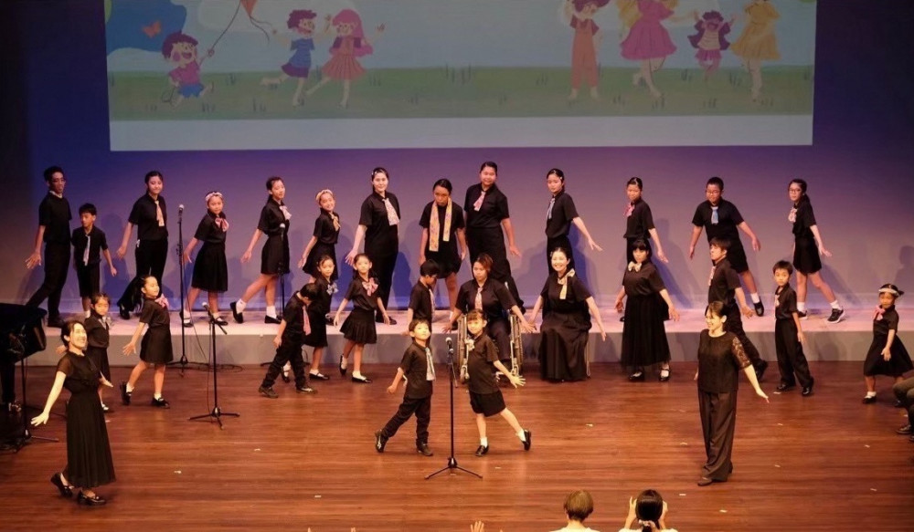 カラフルコーラス「見える音、感じるうた。」