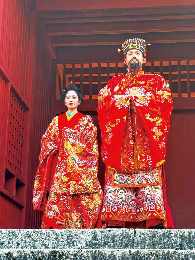 国王・王妃出御