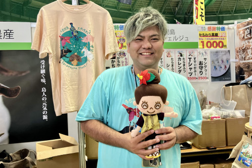 離島フェア2025での出店風景。マハエちゃんも伺いました！