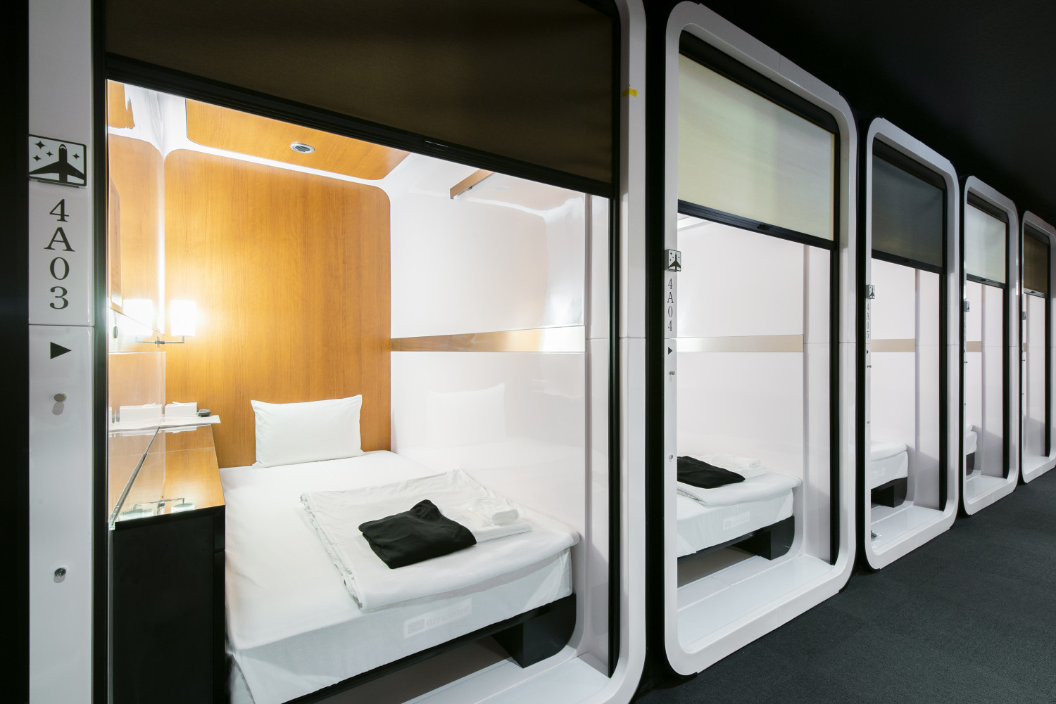 長時間のフライト前後のリフレッシュに最適な、2時間からのデイユースプランをご用意。また、シャワーのみのご利用も可能。