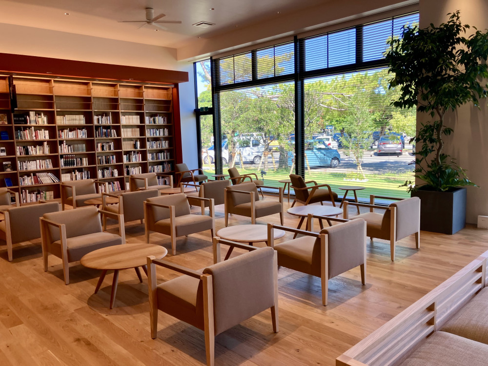 読谷村にしかない村民の家のような図書館