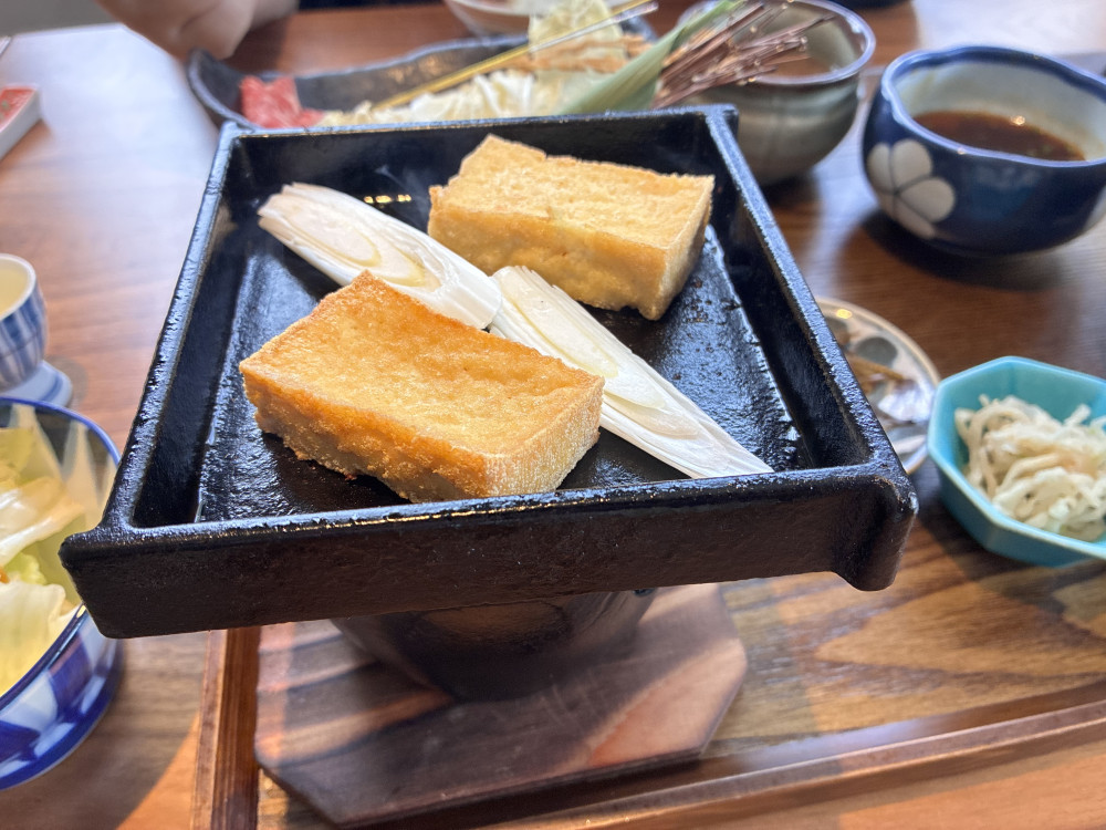 この日のお野菜は白菜、ねぎ、厚揚げ。