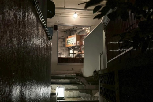 25歳以上限定の大人の酒場