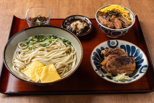 軟骨ソーキそば とろとろ仕立て/そば定食（二）