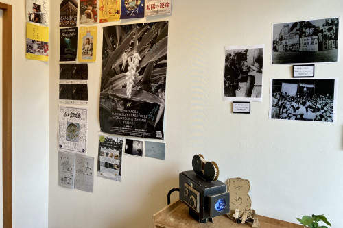 映画上映だけでなく、トークイベントや交流の場としても使われています