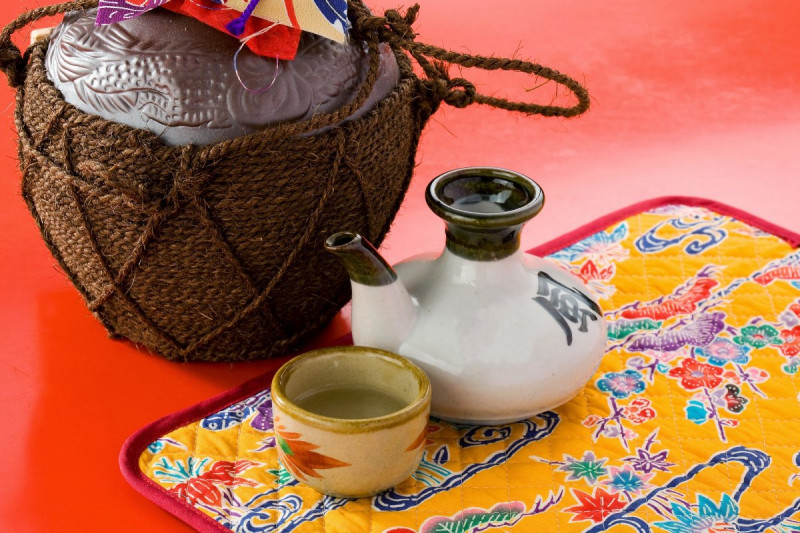 泡盛・古酒をたしなむ