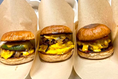 BRISKSTAND NAGO　＜名護市＞