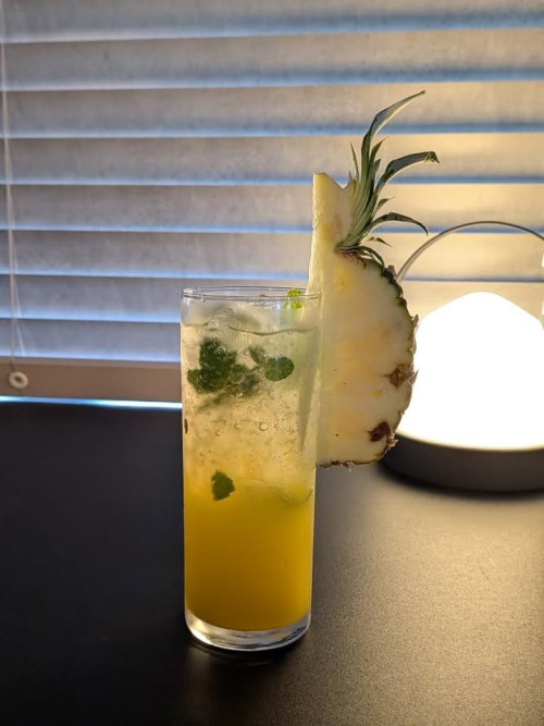 リセントラル カフェ＆バー〈石垣市〉