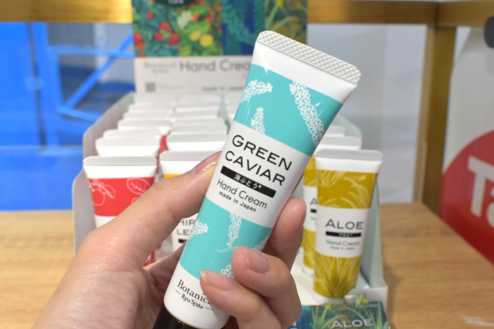 肌と爪にすっとなじむハンドクリーム