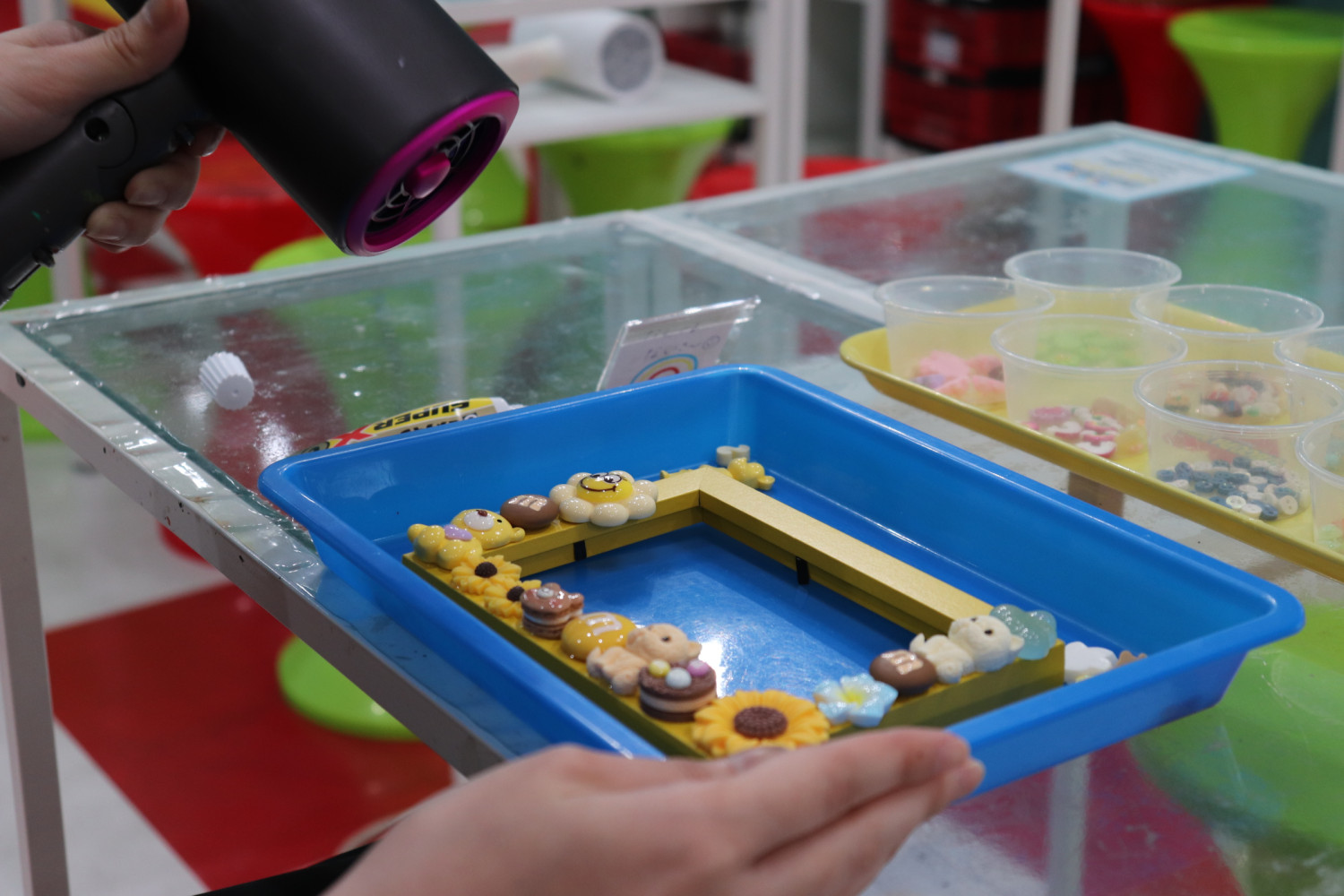 乾かして固定させる