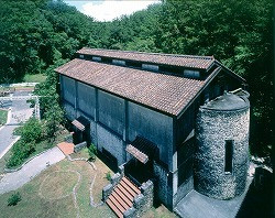 ⇒ヘリオス酒造　工場見学