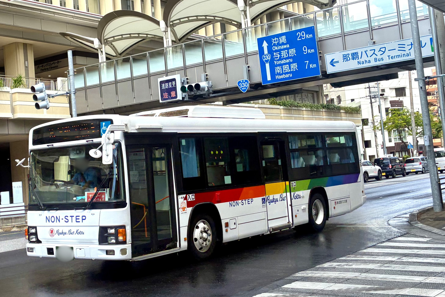 那覇バス