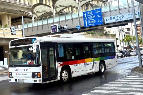 那覇バス