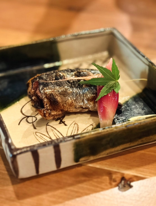 秋刀魚の肝包み焼き