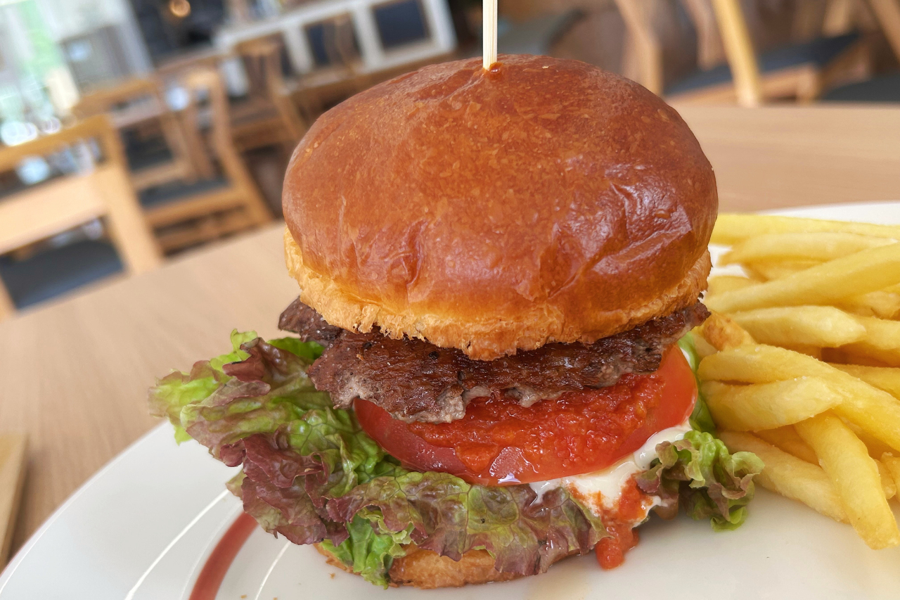 GINOZA CLASSIC BURGER