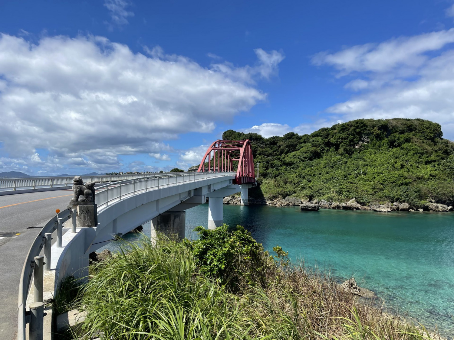 うるま市イメージデザインの三線（戻らないカラクイ付き）棹ピンク 三線工房 まちだ屋_ヤフー_（0秒！テンプレ（Y）ver2.0）