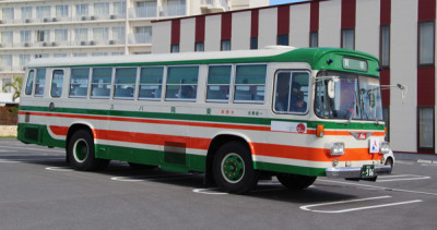 「730車」にゆられて沖縄戦後史を訪ねるぶらり旅